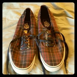 Size 11 men's plaid Vans